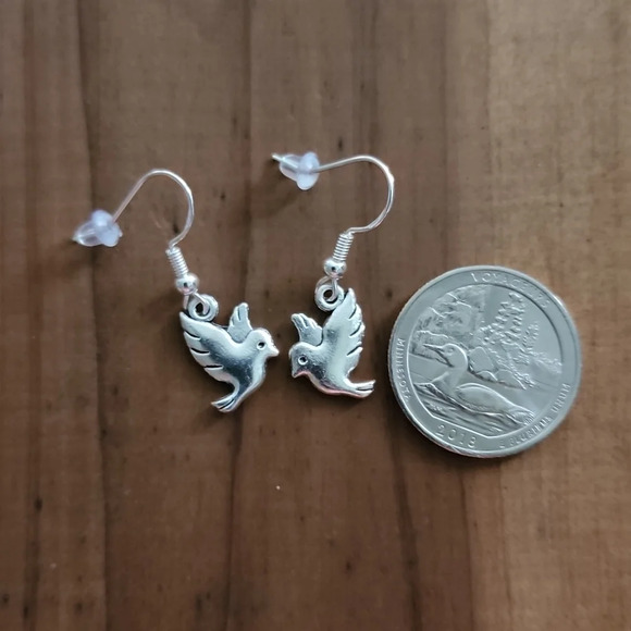Bird Earrings - Picture 1 of 1